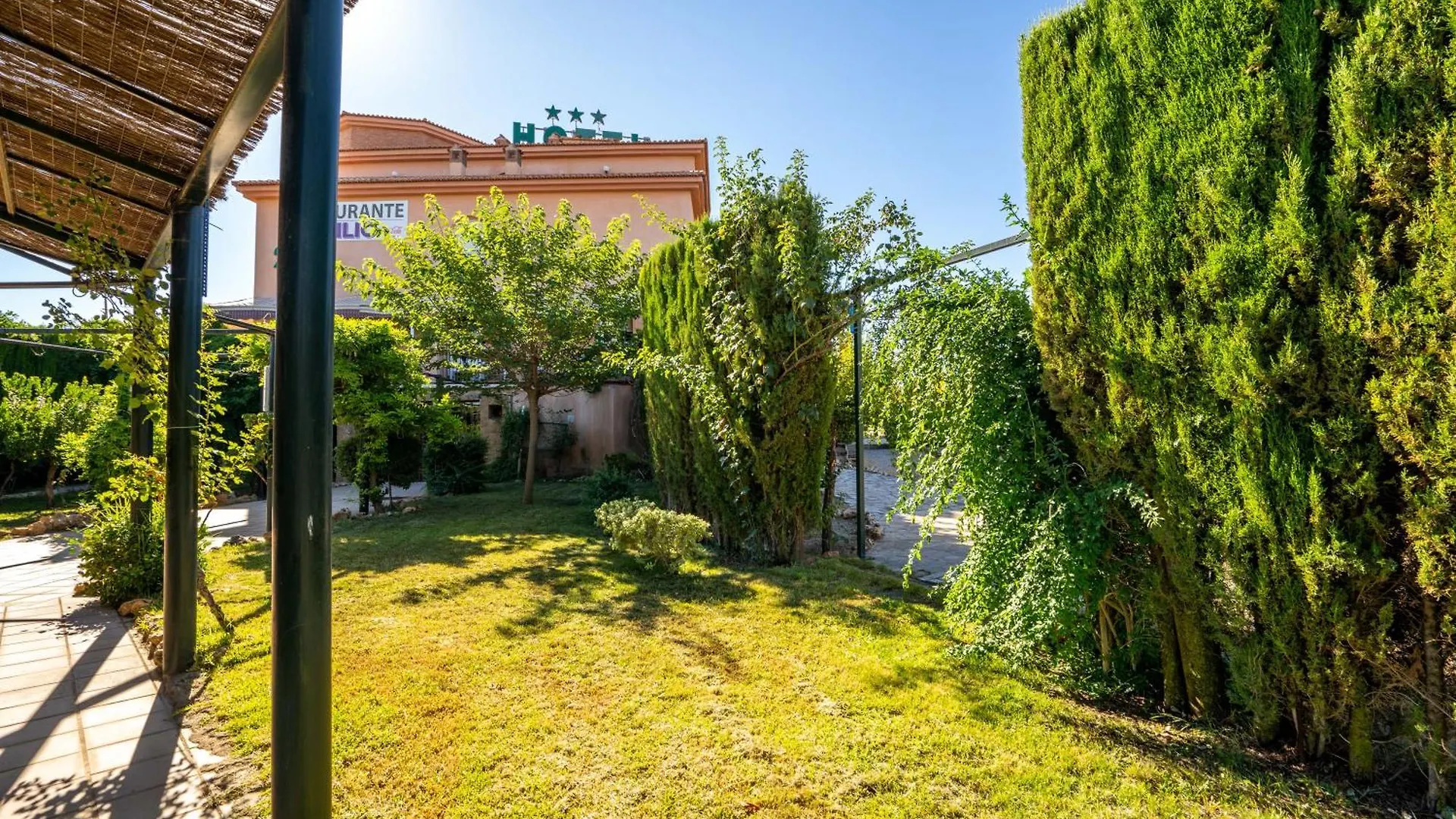 Villa De Gor Hotel